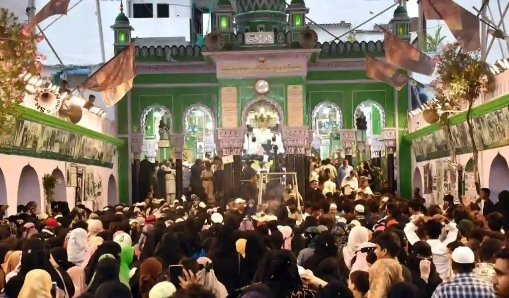 Muharram : 200 साल पुरानी मुहर्रम परंपरा, हैदराबाद का बीबी का आलम