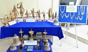 मंदिर चोरों को किया गया गिरफ्तार, 5.36 लाख रुपये की संपत्ति जब्त