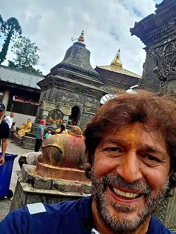 Chunky Panday : सावन के पवित्र महीने में किए पशुपतिनाथ के दर्शन