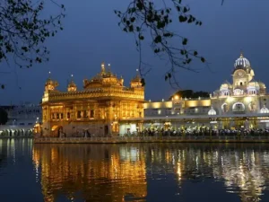 Golden Temple: गोल्डन टेंपल को बम से उड़ाने की धमकी