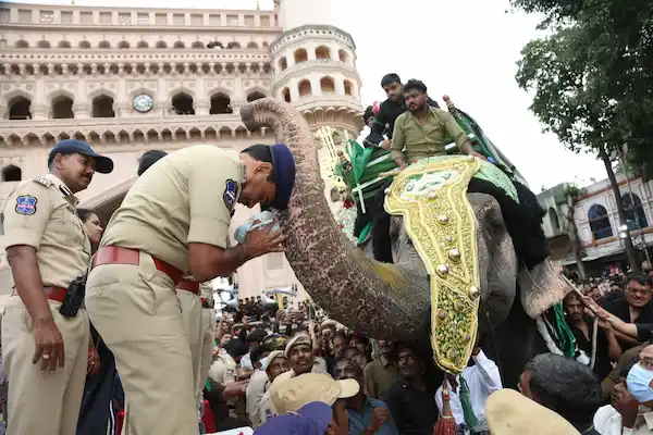 Cp: “बीबी का आलम जुलूस” हैदराबाद में शांतिपूर्ण तरीके से संपन्न