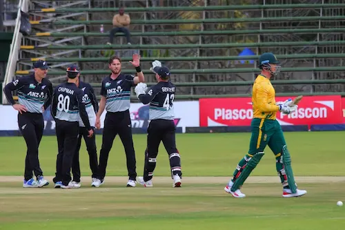 NZ vs SA : न्यूजीलैंड ट्राई सीरीज के फाइनल में पहुंची