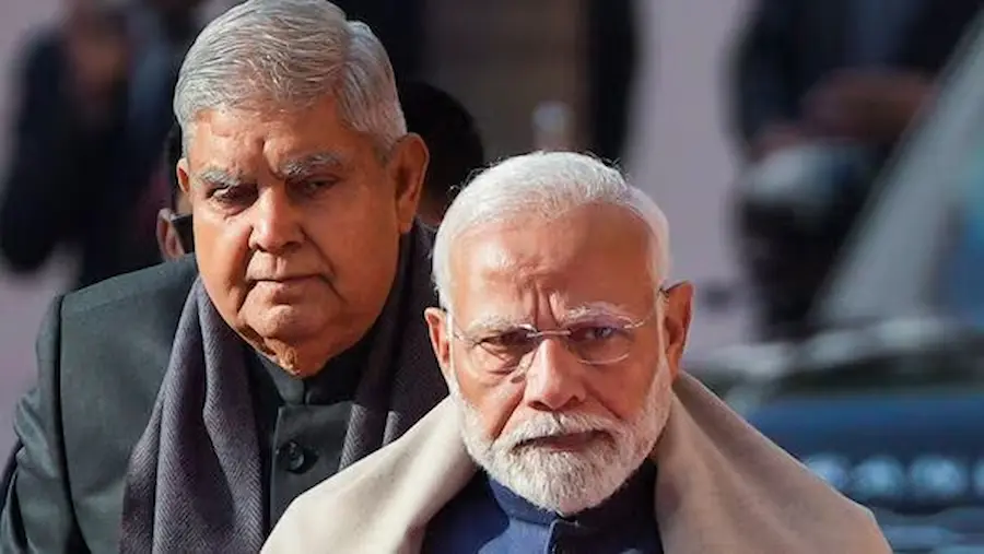 दो केंद्रीय मंत्रियों ने किया था उप राष्ट्रपति को फोन, सख्त नाराज़ थे PM