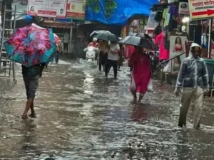 Thiruvananthapuram: केरल में भारी बारिश ने मचाया कहर