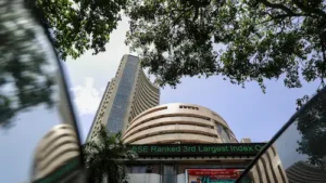 Share Market Opening: सेंसेक्स और निफ्टी में गिरावट जारी