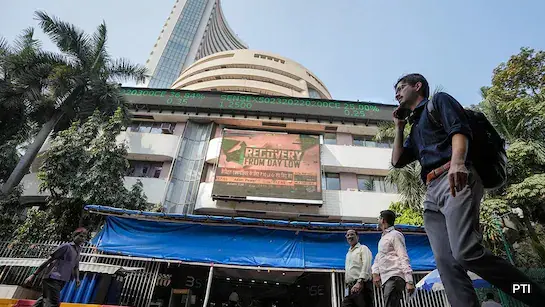 Stock Market : शेयर बाजार में तेजी, सेंसेक्स और निफ्टी में उछाल