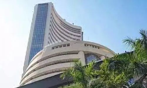 Stock Market : शेयर बाजार में गिरावट