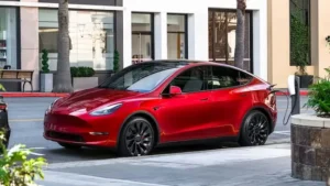 Tesla Model Y: टेस्ला की कॉम्पैक्ट इलेक्ट्रिक SUV मॉडल Y भारत में लॉन्च