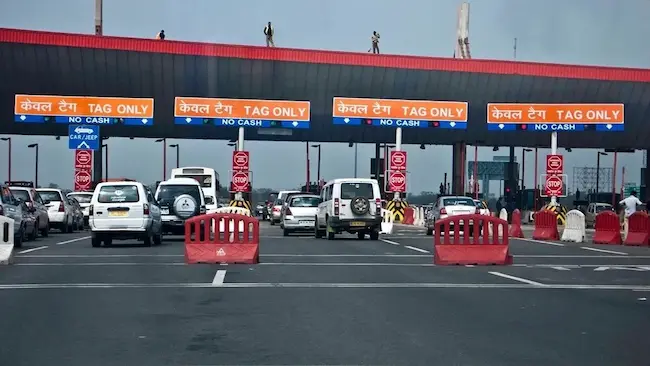 New Tolls : नेशनल हाईवे पर आधा देना होगा टोल, 50% की मिलेगी छूट