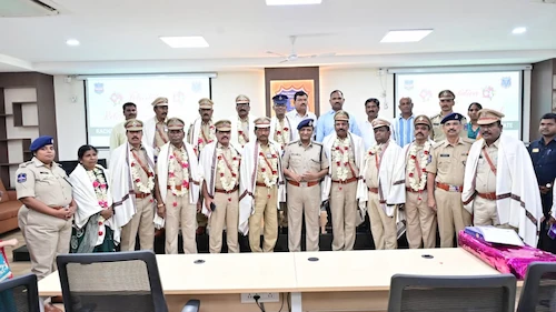 Police: पुलिस की नौकरी चुनौतियों से भरी : सुधीर बाबू