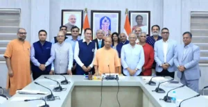 UP: योगी से नवगठित आर्थिक सलाहकार समूह ने की मुलाकात
