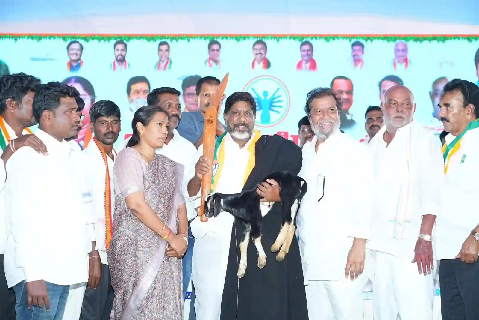 आदिलाबाद के लिए विशेष विकास कार्यक्रम शुरू करने  पर विचार: भट्टी