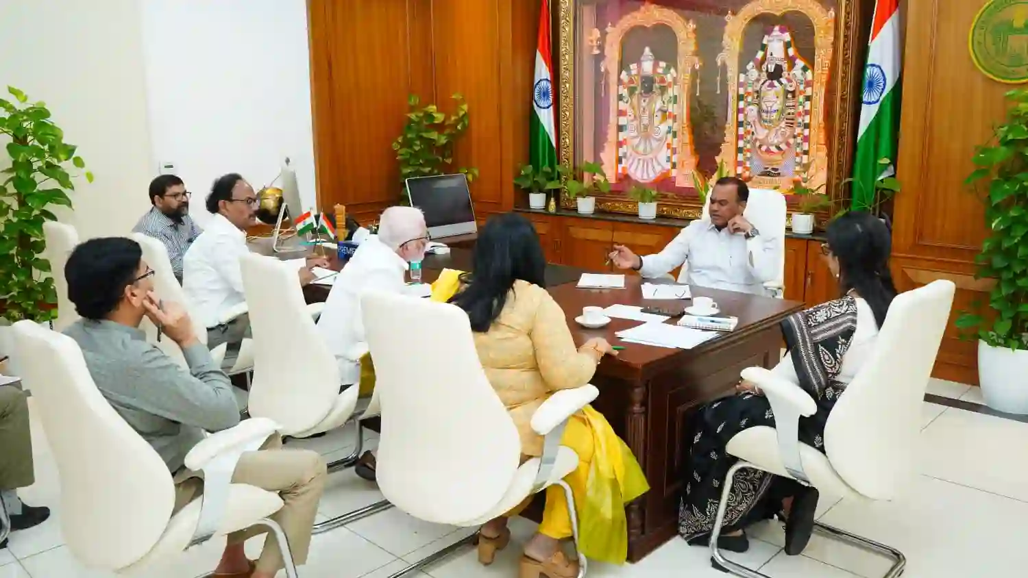नलगोंडा को सभी क्षेत्रों में एक आदर्श ज़िला बनाने का प्रयास: कोमटिरेड्डी
