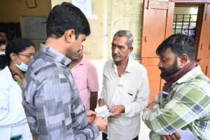 Inspection:  स्वास्थ्य केंद्र का औचक निरीक्षण