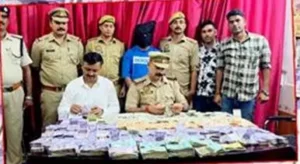 गुरुमुखी एक्सप्रेस ट्रेन में 29 लाख कैश के साथ युवक गिरफ्तार