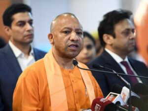 CM Yogi ने माना हुयी गंभीर प्रशासनिक चूक: दिया 9 लाख का मुआवजा