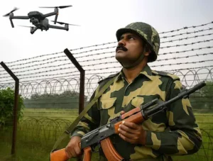 National : आंतकियों के बने खुफिया जासूस और सूखा राशन पहुंचा रहे ड्रोन