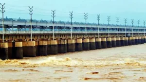 Bihar : 9 जिलों पर मंडराया बाढ़ का खतरा, खोले गए फरक्का बराज के सभी गेट