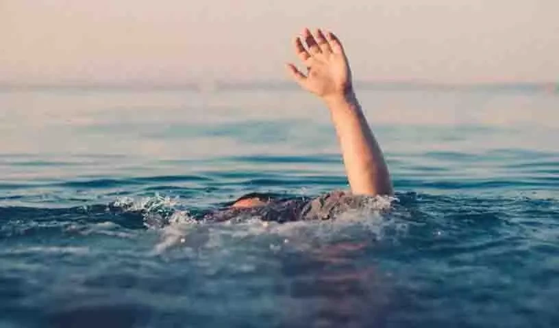 Karimnagar : मछली पकड़ते समय एलएमडी में दो लोग डूबे