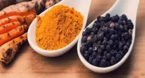 Health Tips: रोज सुबह काली मिर्च और हल्दी खाने से मिलते हैं जबरदस्त फायदे