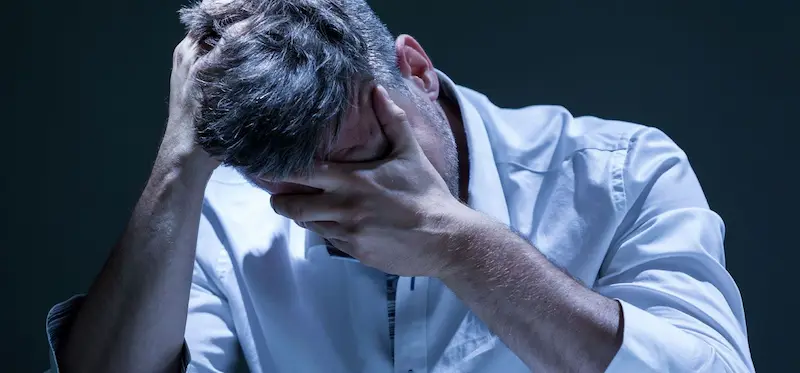 Health Tips: कार्डियक अरेस्ट से बचना है तो तुरंत बंद करें ये दवाएं