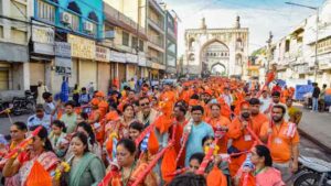 Kanwar Yatra : दिल्ली में कांवड़ यात्रा के दौरान मीट की दुकानें रहेंगी बंद