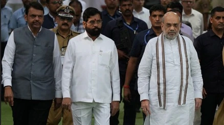 Politics : शाह से मिले महाराष्ट्र के DCM शिंदे, विपक्ष बोला- कैबिनेट में गैंगवार