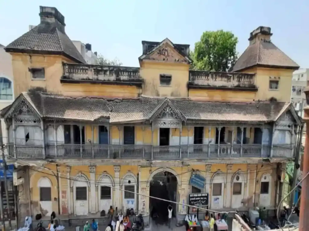 सरदार महल