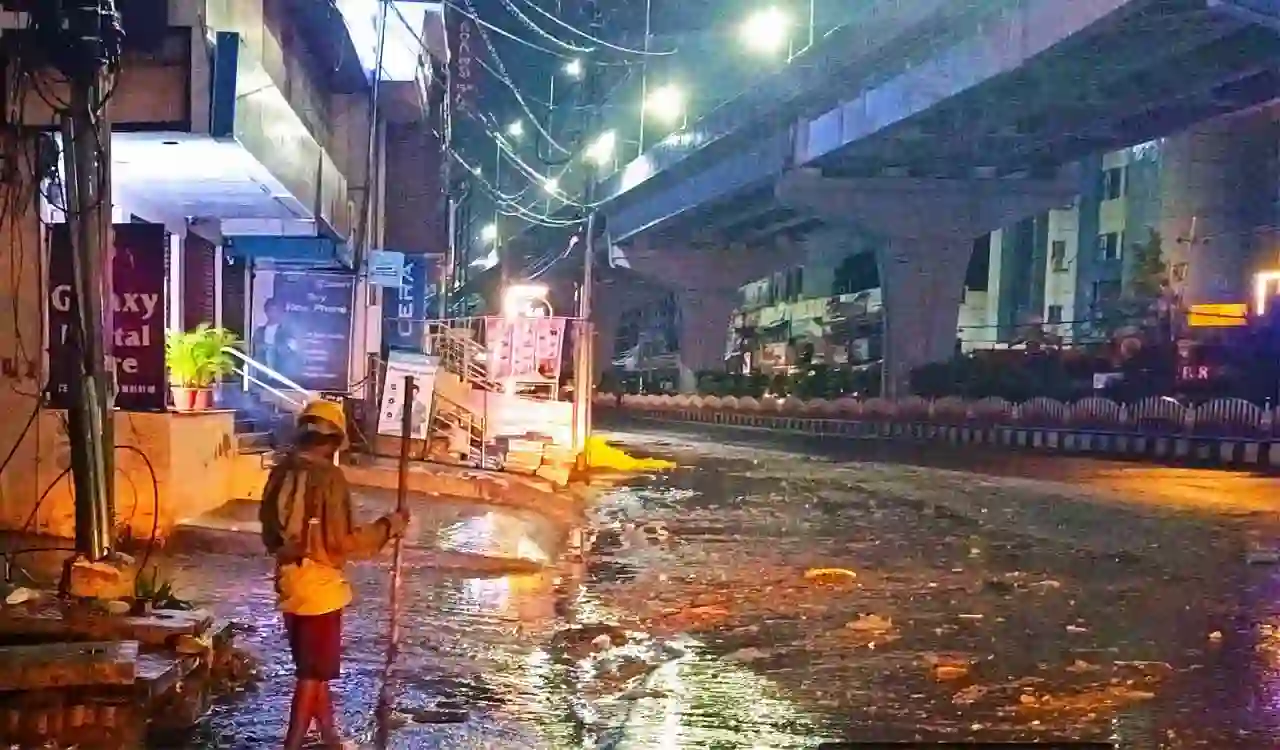 बारिश से सामान्य जनजीवन अस्त-व्यस्त