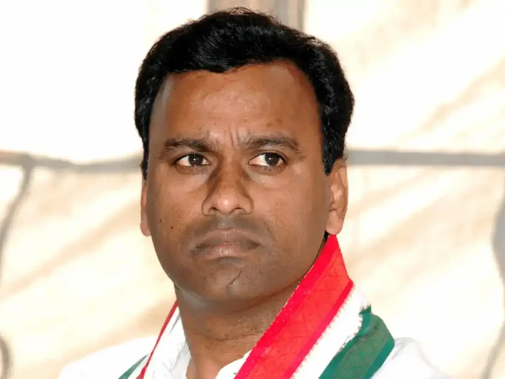 MLA: कांग्रेस विधायक ने अपने मुख्यमंत्री के महत्वाकांक्षा पर सवाल उठाए