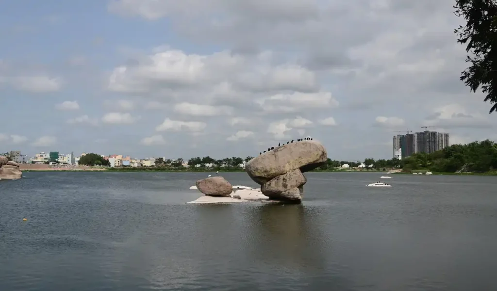 Hyderabad : मानसून के कारण जलस्तर बढ़ने से शहर की झीलें लबालब