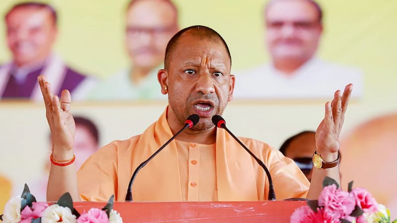 UP: छांगुर बाबा के खिलाफ ऐक्शन पर आजमगढ़ में बोले सीएम योगी