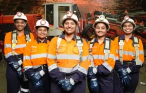 महिलाओं को खदान बचाव दल का दिया गया प्रशिक्षण