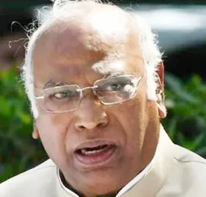 Congress शासन में 160 पीएसयू बने, भाजपा सरकार में 23 बिके : खरगे