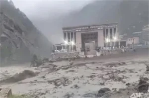Nepal : बारिश के बाद नदी में आई बाढ़, 9 लोगों की मौत, दर्जनों लापता