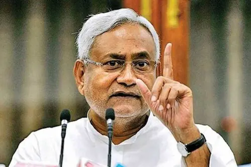 Nitish का 5 साल में 1 करोड़ युवाओं को नौकरी और रोजगार देने का ऐलान