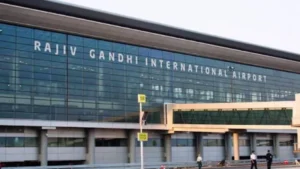 Hyderabad News : एयरपोर्ट जाने वाले वाहन चालक और स्थानीय लोग परेशान