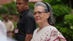Vote Chori: BJP-कांग्रेस में सियासी जंग, सोनिया गांधी के दस्तावेजों ने मचाया हंगामा
