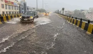 Rain : हैदराबाद और आसपास के जिलों में रात भर व्यापक मध्यम बारिश हुई