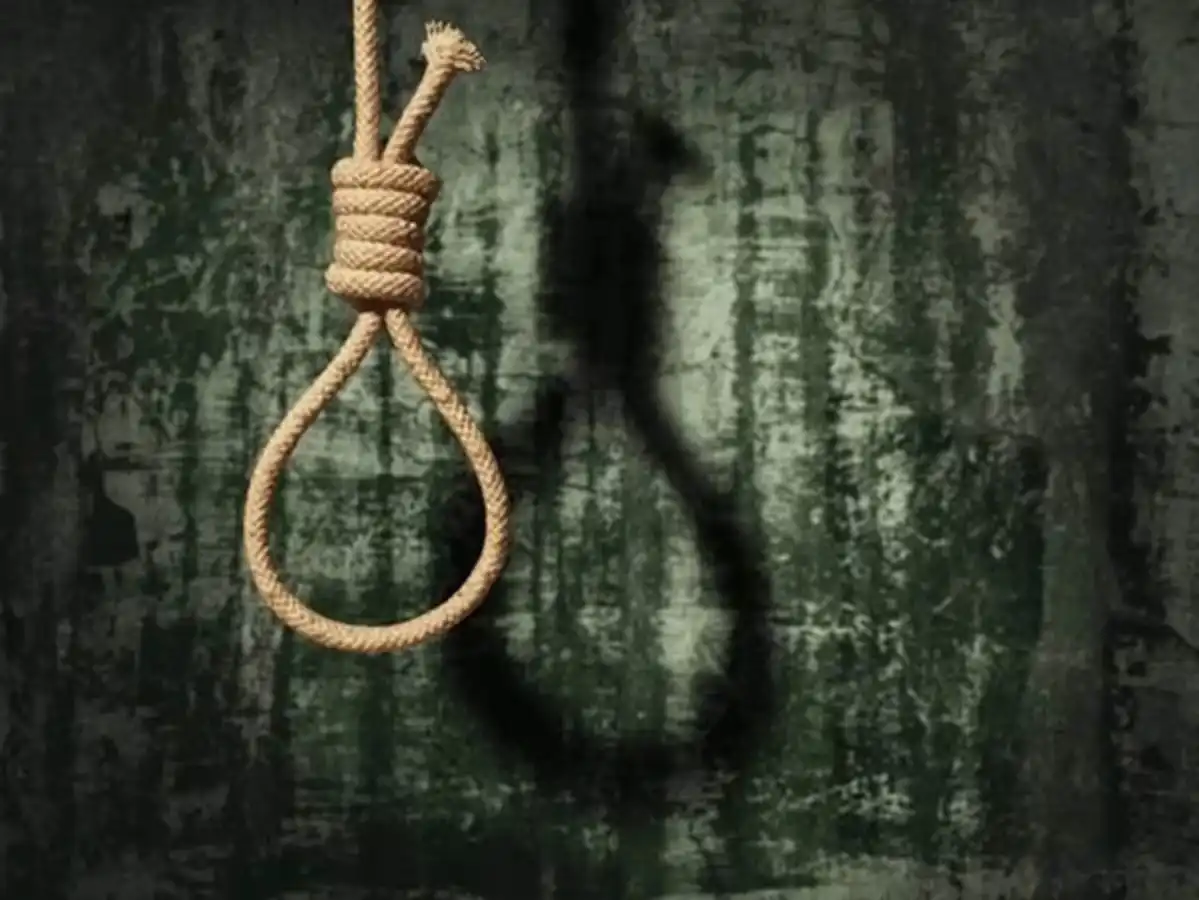 आत्महत्या