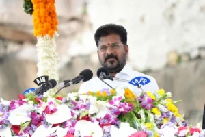 CM: स्वतंत्रता संग्राम का नेतृत्व करने वाले महात्मा गांधी दुनिया के लिए एक आदर्श