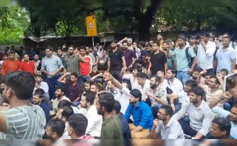 SSC परीक्षा में गड़बड़ियों का दर्द: TCS की मांग क्यों?