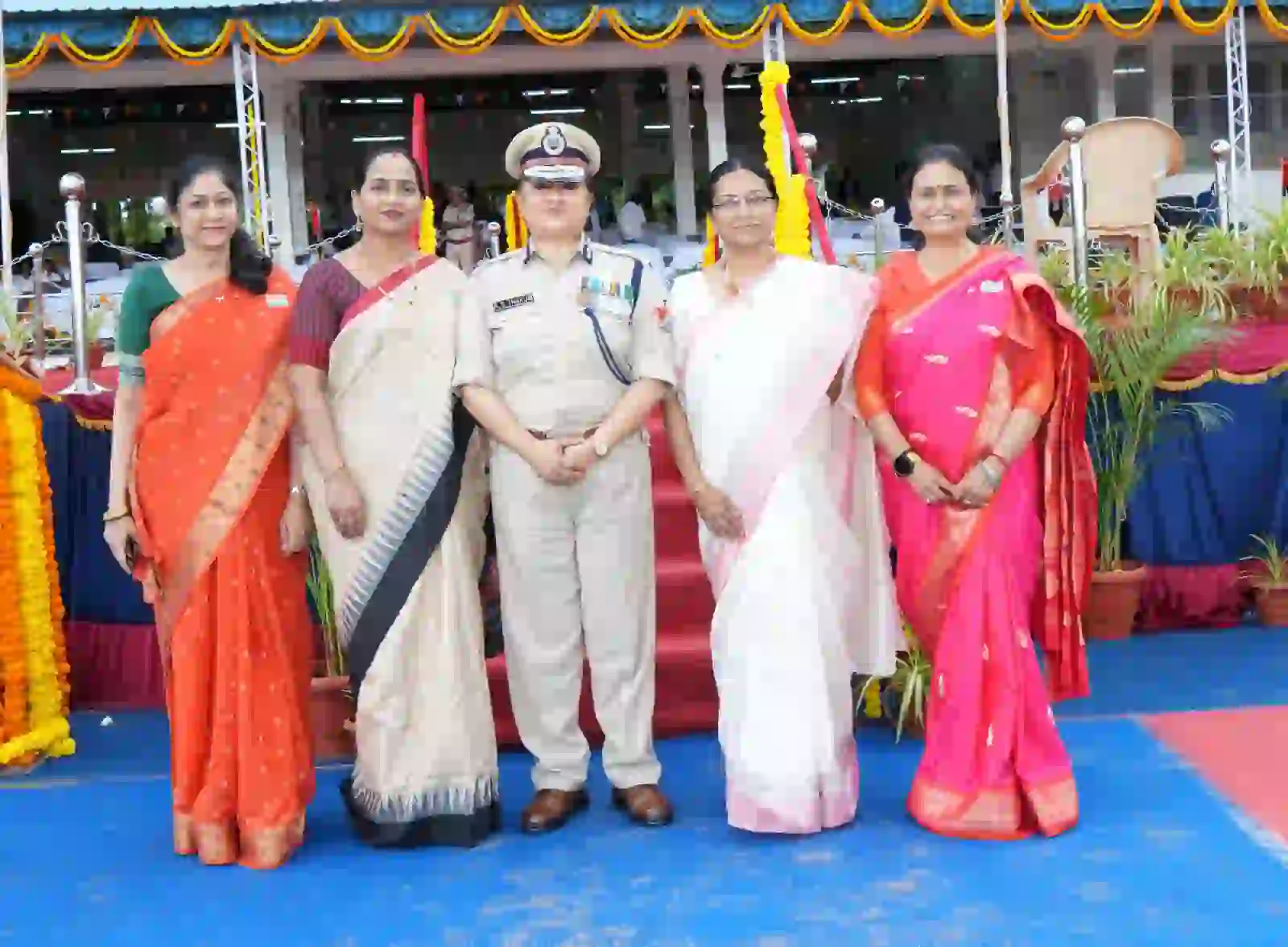 दक्षिण मध्य रेलवे के महत्वपूर्ण विभागों का नेतृत्व महिला अफसरों के हाथों में