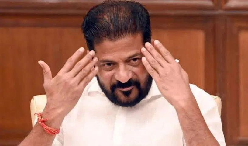 Politics : रेवंत रेड्डी ने पिछड़ा वर्ग आरक्षण में देरी के लिए केंद्र को ठहराया जिम्मेदार