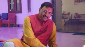 अखिलेश राज में आए, आजम खान के लिए बने चुनौती: चर्चित IAS को 7वां एक्सटेंशन