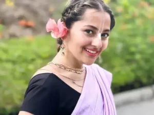 Anagha Bhosle : वैरागी बनी 23 साल की टॉप हसीना