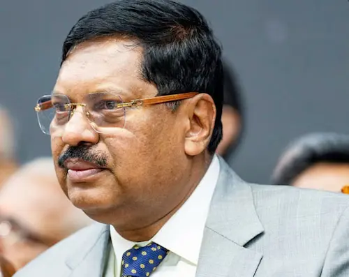 National : मेरे समुदाय के लोग भी मेरे फैसले की कर रहे आलोचना: गवई