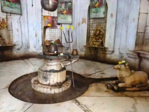 योगी सरकार के प्रयासों से प्रदेश की धार्मिक धरोहरों का वापस लौट रहा वैभव
