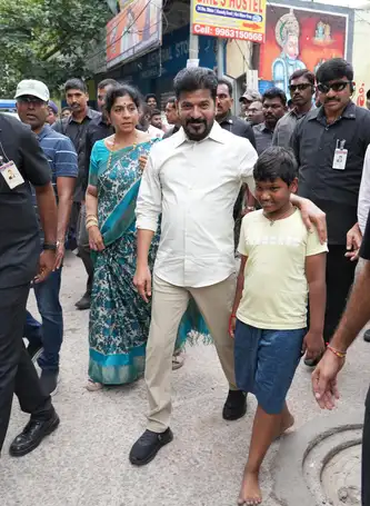 CM: मुख्यमंत्री अचानक निकले पडे जलभराव वाले इलाके का दौरा करने