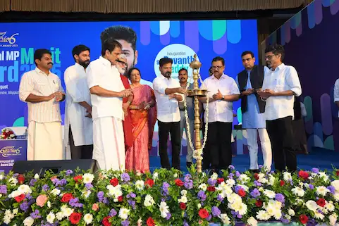 Kerala : सीएम रेवंत रेड्डी बोले, राहुल गांधी को भारत का प्रधानमंत्री बनाने का संकल्प लें